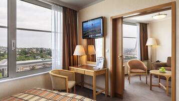 Junior Suite, 1 Queen Bed with Sofa bed | 1 bedroom, minibar, desk, free WiFi