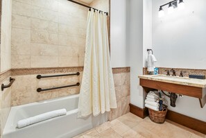 Combined shower/bathtub, hair dryer, towels