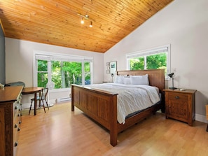 3 makuuhuonetta, vauvan matkasänky, Wi-Fi