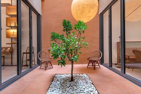 Hotel Orangine – Affordable hotel in L'Hospitalet de Llobregat