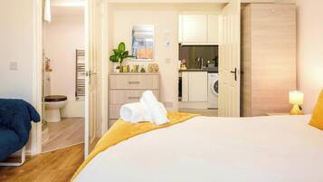 1 chambre, fer et planche Ă repasser, Wi-Fi, draps fournis