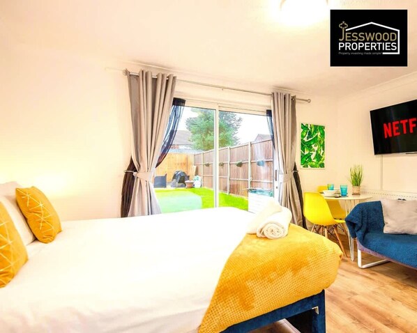 1 bedroom, iron/ironing board, WiFi, bed sheets