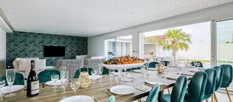 Magnificent villa for large family with swimming pool