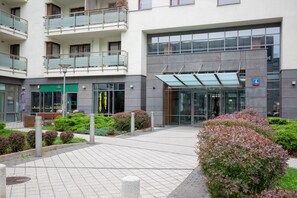 Vista frontal de la propiedad