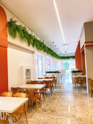Restaurant - Hotel Zata Econômico (Criciuma)