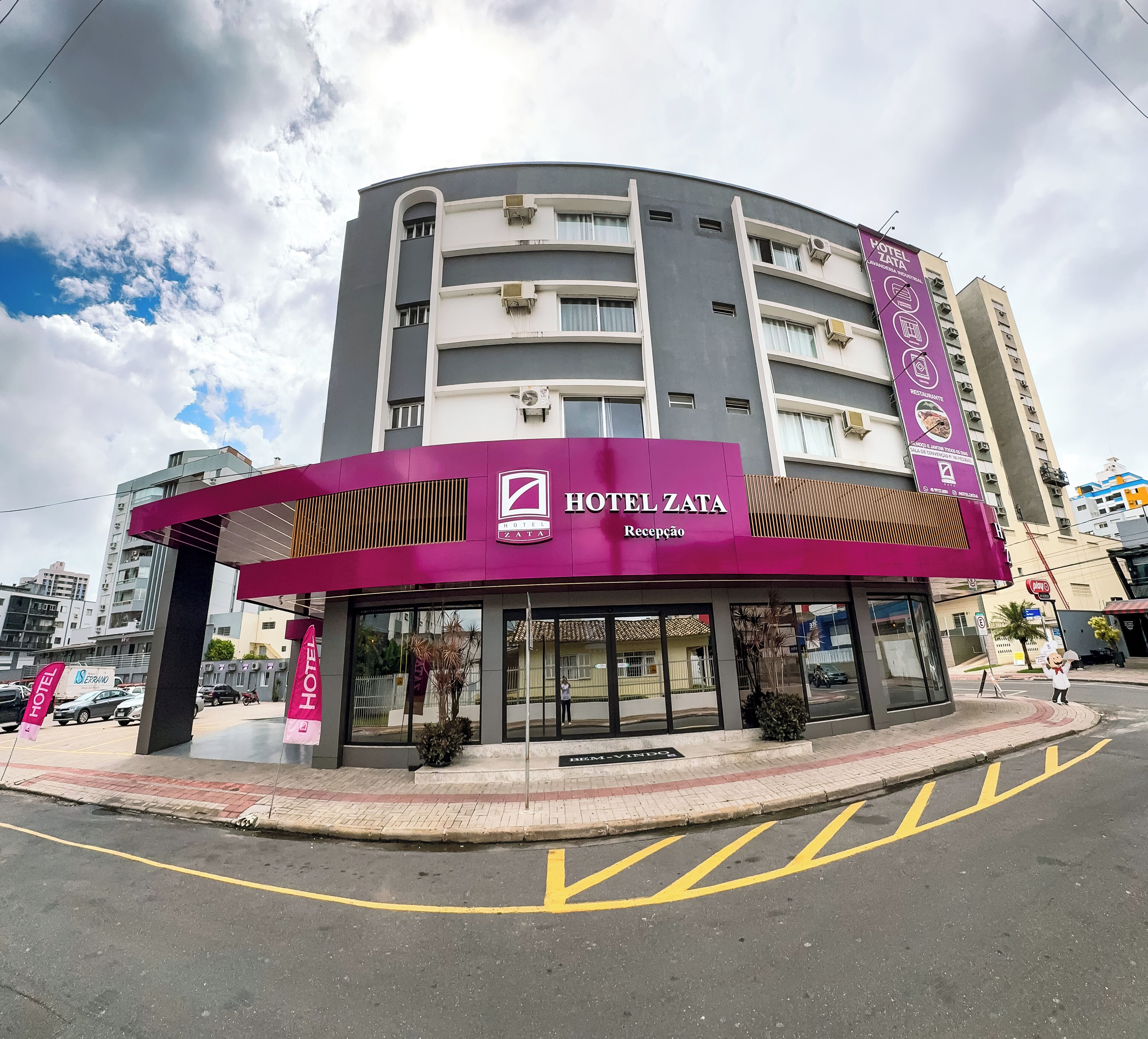 المنشأة من الخارج