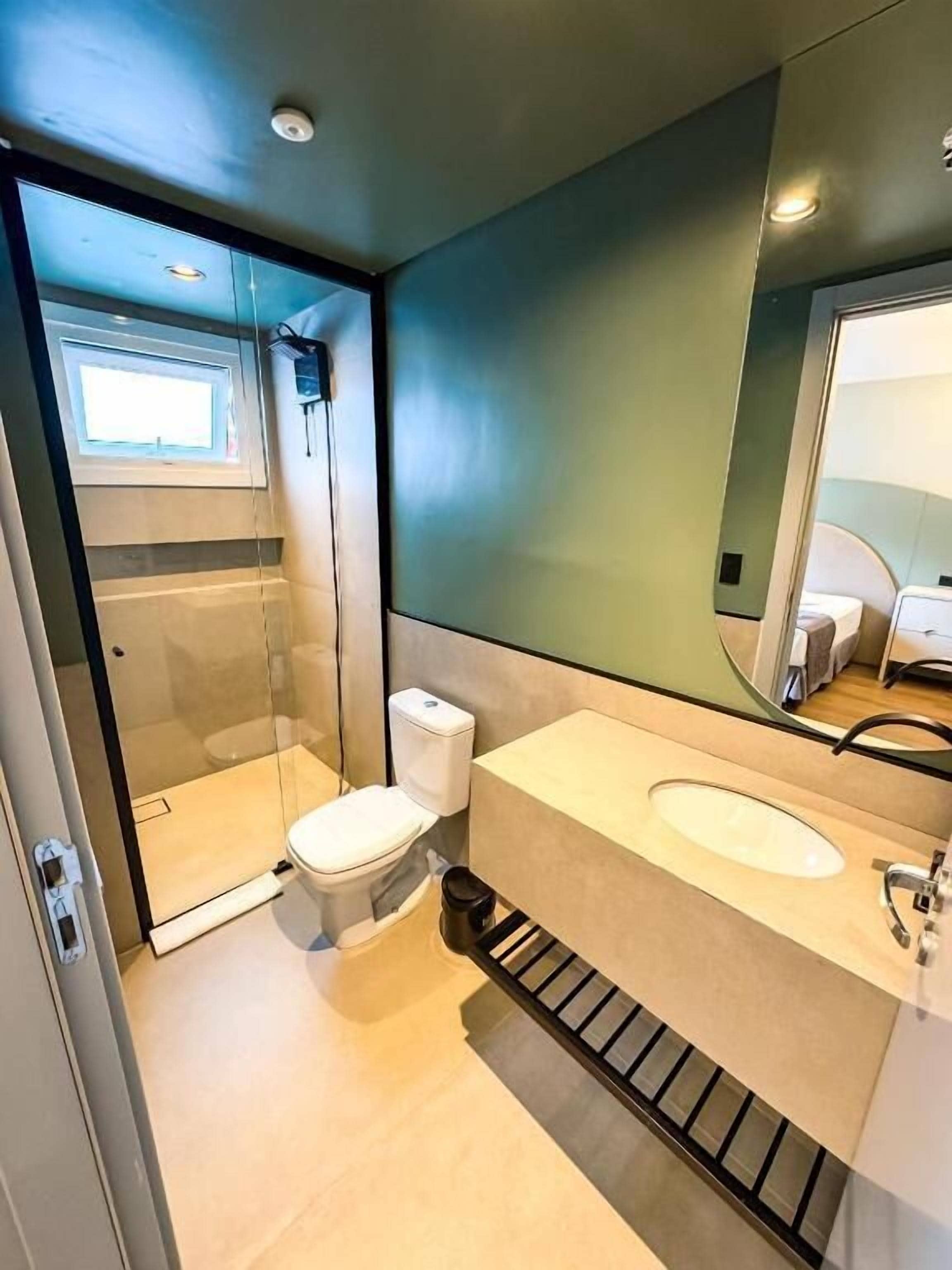 Premium Room | Bathroom | Shower, hair dryer