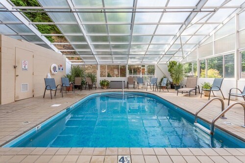 Walk 2 Downtown Gatlinburg/Mountain Views/Pool