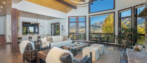 TV connectée, cheminée