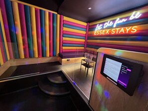 Maison Exclusive, salle de bains privée, vue jardin (The Kings Head ) | Aire de jeux - extérieure