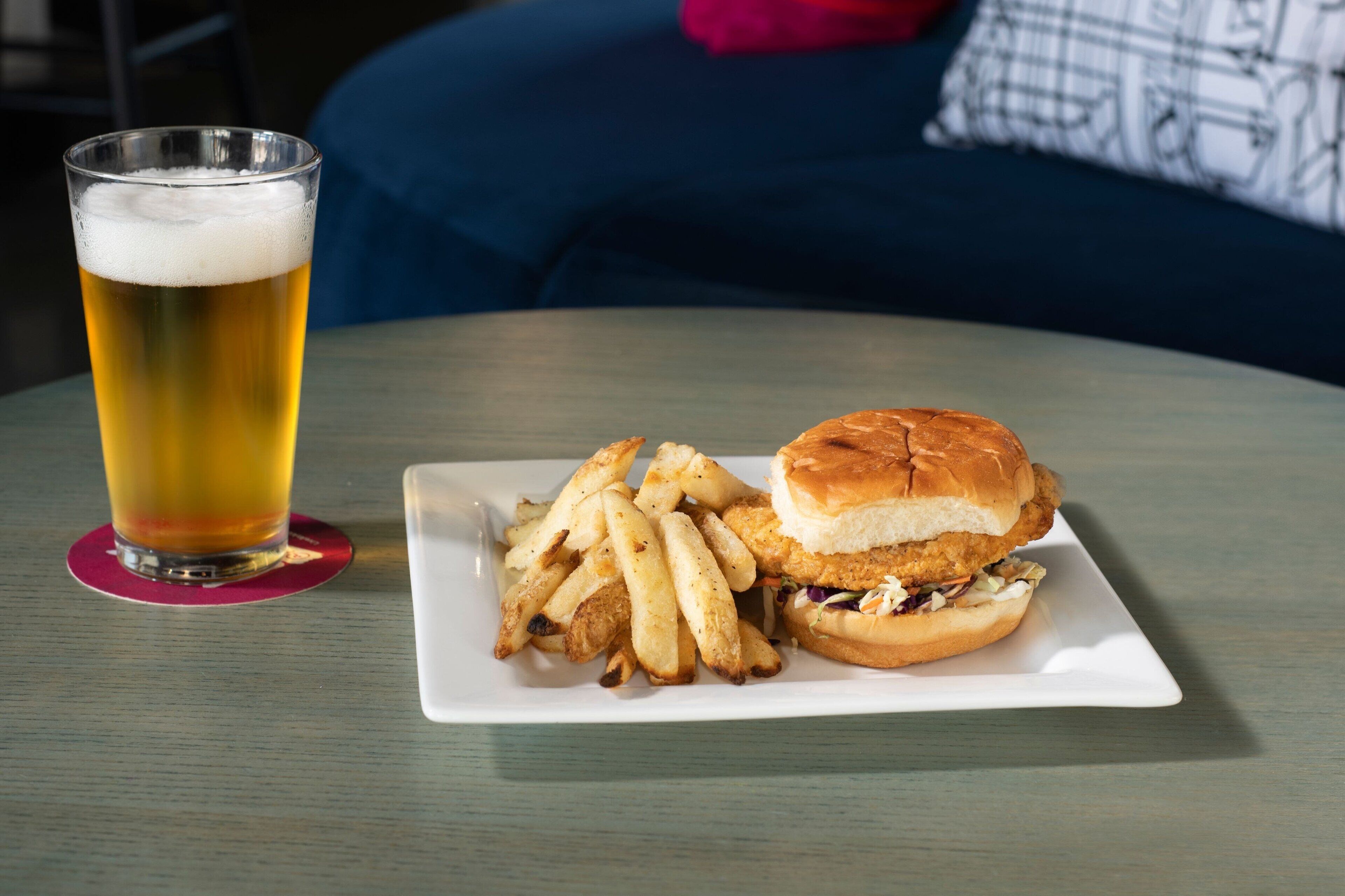 breakfast and dinner served, american cuisine