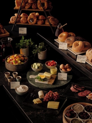 Daily cooked-to-order breakfast for a fee