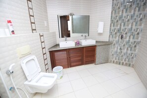 Vasca, bidet, asciugamani