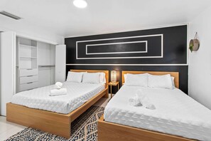 4 bedrooms, iron/ironing board, free WiFi, bed sheets - Casa Tua | Top Location | Outdoor Grill | Fire Pit (Miami)