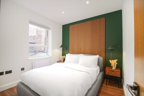 1 bedroom, desk, iron/ironing board, WiFi