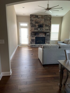 Smart TV, fireplace, offices