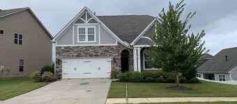 Beautiful 4 Bedroom Home - 2 month rental6