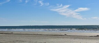 South Beach Dog-friendly Waterfront Villa