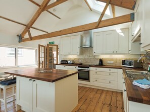 Lava-louças, freezer