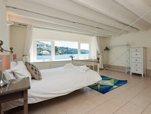 3 quartos, Wi-Fi de cortesia, roupa de cama