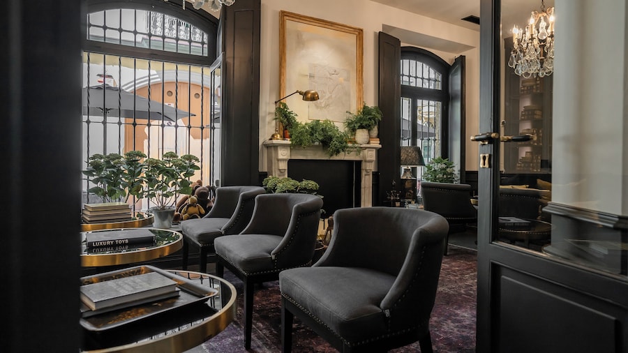 Casa CĂĄnovas Boutique Hotel