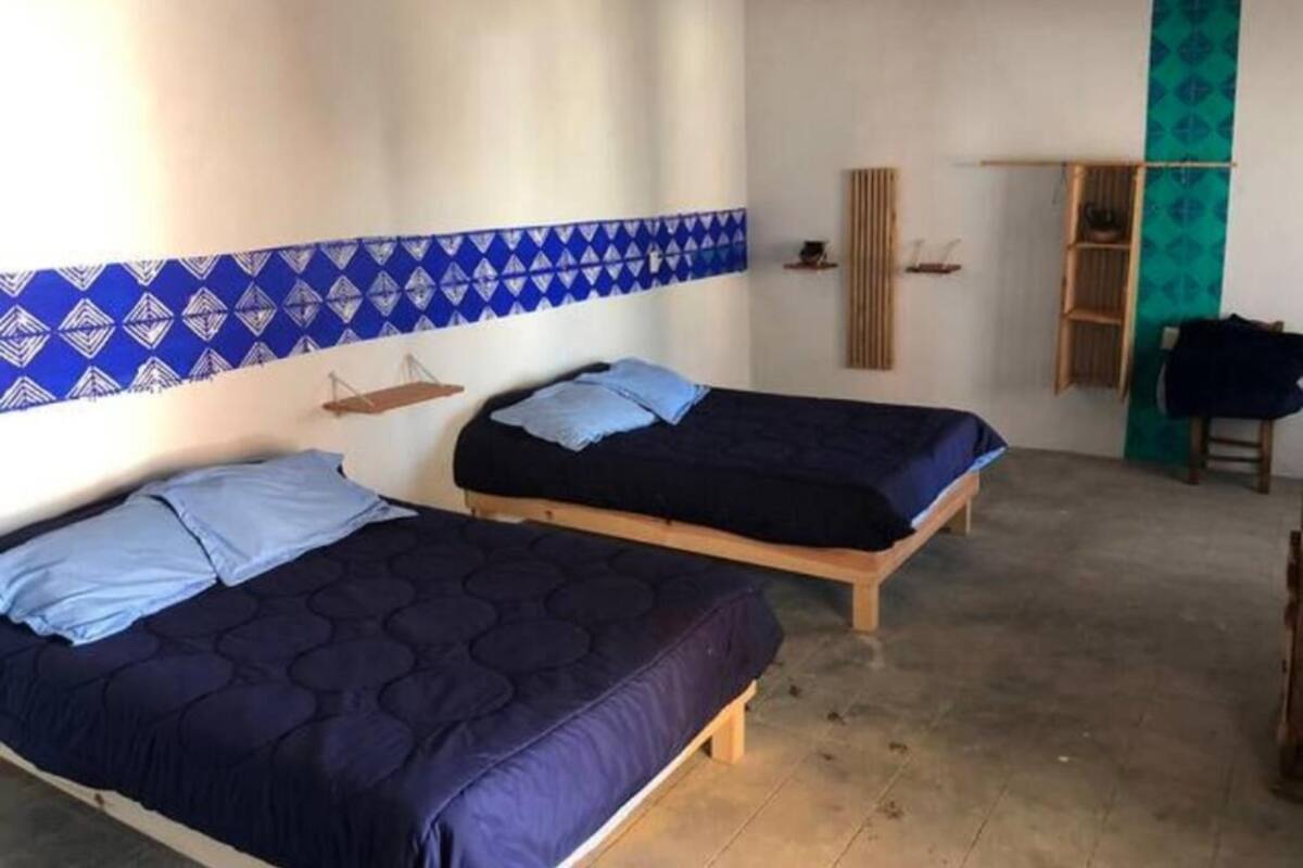 Basic-rum - 2 dubbelsängar | Gratis wi-fi och individuell inredning
