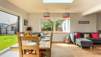 Bungalow, Ensuite | Interior