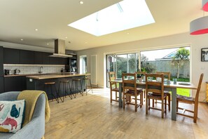 Bungalow, salle de bain attenante | Intérieur