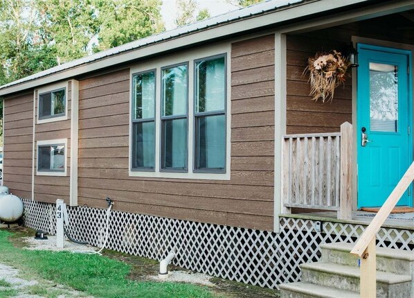 Exterior detail - Coosa Cottage at River Rocks Landing (Gadsden)
