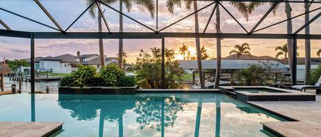 Piscine extérieure, piscine chauffée