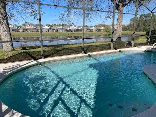 Beheizter Pool