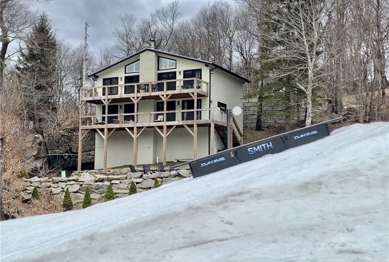True Ski-in/Ski-out Luxury Rental Home on Beech Mountain
