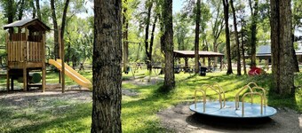 Peaceful 2-Bedroom Cabin at Buffalo Point | Firepit, Deck & Nature