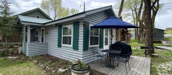 Tiny but Mighty | Jackalope Retreat Cabin in Riverside, Wyoming