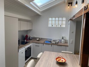 Fridge, microwave, oven, stovetop - House for 4 people, in the center of Le Crotoy (Le Crotoy)