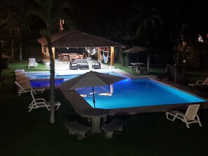 屋外プール