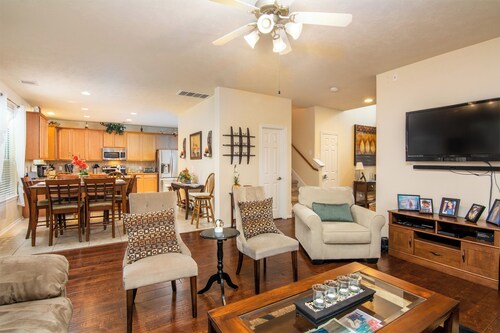 Super COZY 4 bdr home w beautiful gazebo terrace!!