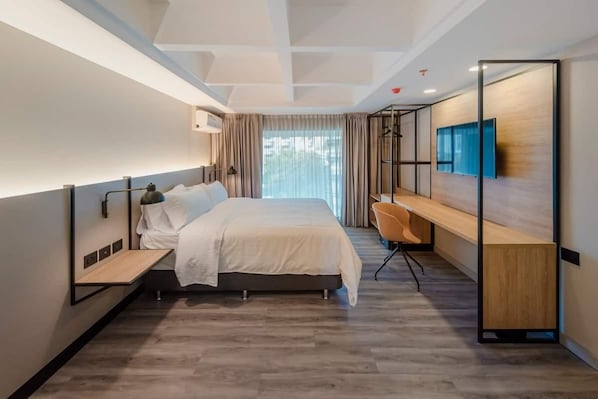 8 bedrooms