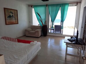 Panoramic Room (Jean Gabin) | Free WiFi, bed sheets - Paraiso Casa Blanca (Acapulco)