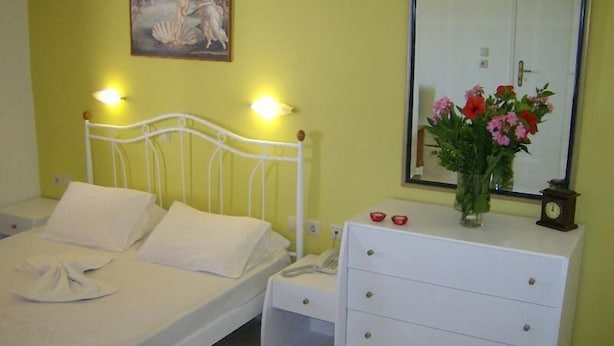 Room - Creta Suites (Ierapetra)