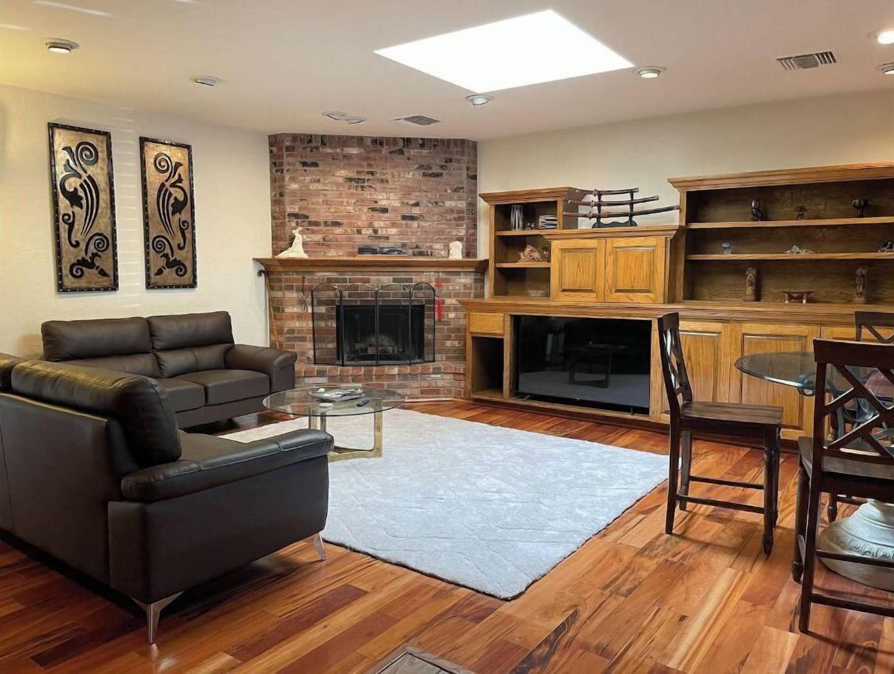 Malibu Canyon, Calabasas 1+1 Luxury Guest Suite - Simi Valley, CA