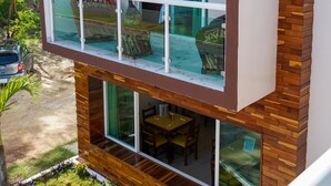 Unclassified image, 5 of 41, button - Framfor inn (Chetumal)