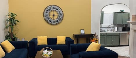 Smart TV, fireplace, offices