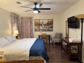 3 chambres, fer et planche à repasser, Wi-Fi gratuit, draps fournis