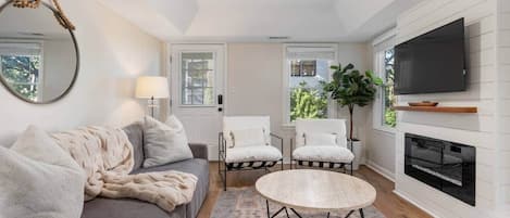 TV connectée, cheminée