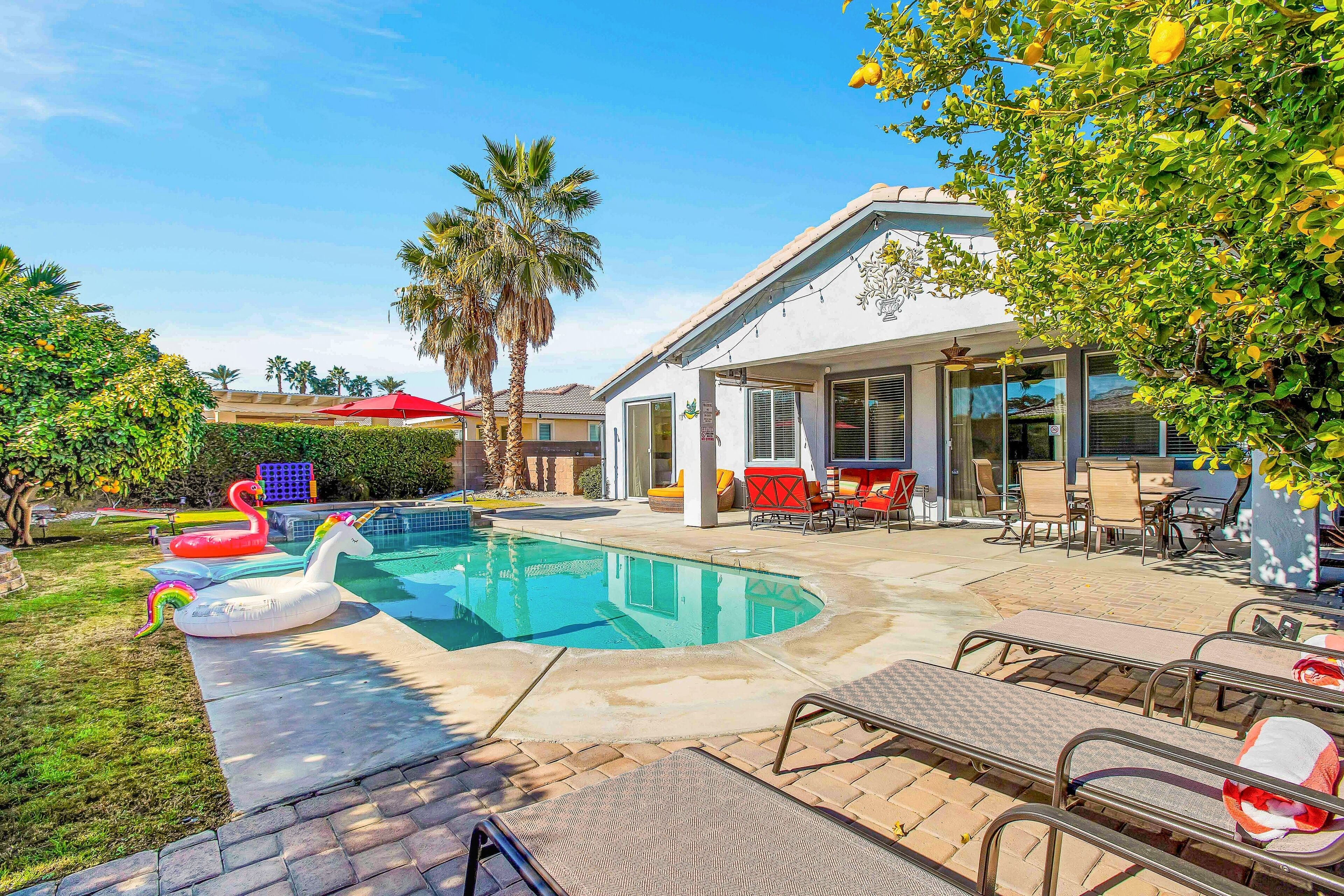 Dreamy desert gem with private pool, spa, & chef's kitchen - near festivals