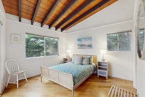 2 habitaciones, tabla de planchar con plancha, internet y ropa de cama