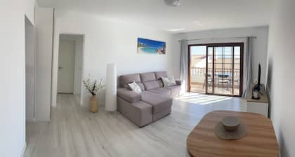 Modern 2 bedroom (70sqm2) apartment with sea view