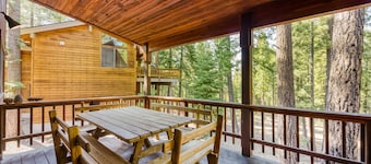 Friendly Home with Fast WiFi, and Gas Fireplace