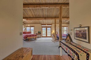 Interior - Hike & Relax: Prescott Studio w/ Thumb Butte Views (Prescott)